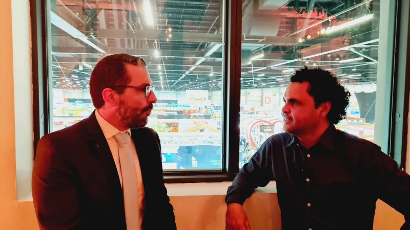 Dr. Felipe Consentini e Dr. Fábio Stevanato – ImpulsoVet revista eletrônica no Congresso Pet Vet 2022.