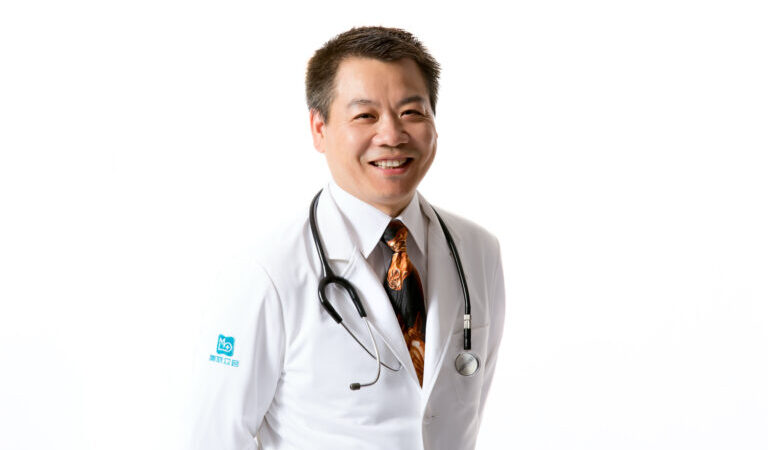 Campeã da prática veterinária chinesa de animais de companhia receberá o prêmio WSAVA 2024 por serviço meritório global.