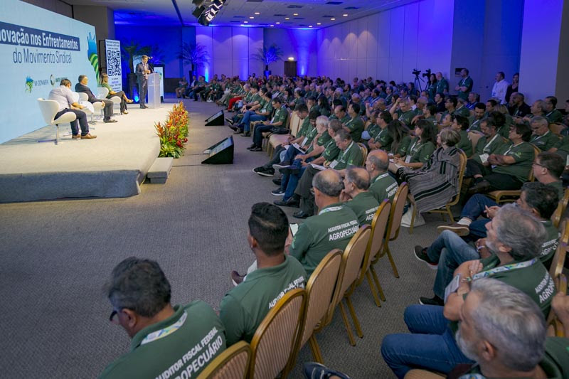 Conaffa debate segurança dos alimentos, soberania e o futuro da carreira dos auditores fiscais federais agropecuários.