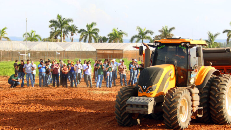 2º Dia de Campo FarmLab reforça parceria Unimar e Jacto, ampliando integração entre tecnologia, pesquisa e formação multidisciplinar.