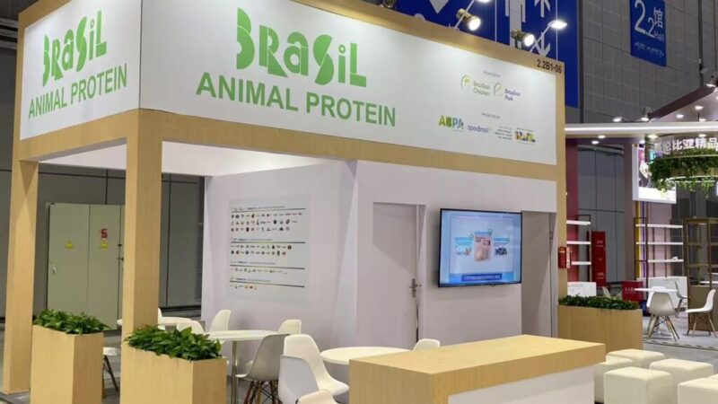 ABPA reforça relações institucionais com a China durante a CIIE 2025.