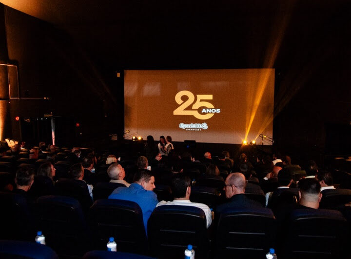 Special Dog Company celebra 25 anos com pré-estreia de documentário e coquetel.