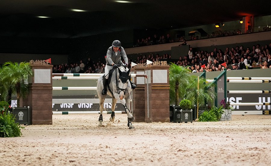 Cavaleiro da casa Ricardo Coelho Junior com Deviana 3K é o campeão Internacional do 36º JHSF Indoor, conquistando título inédito.